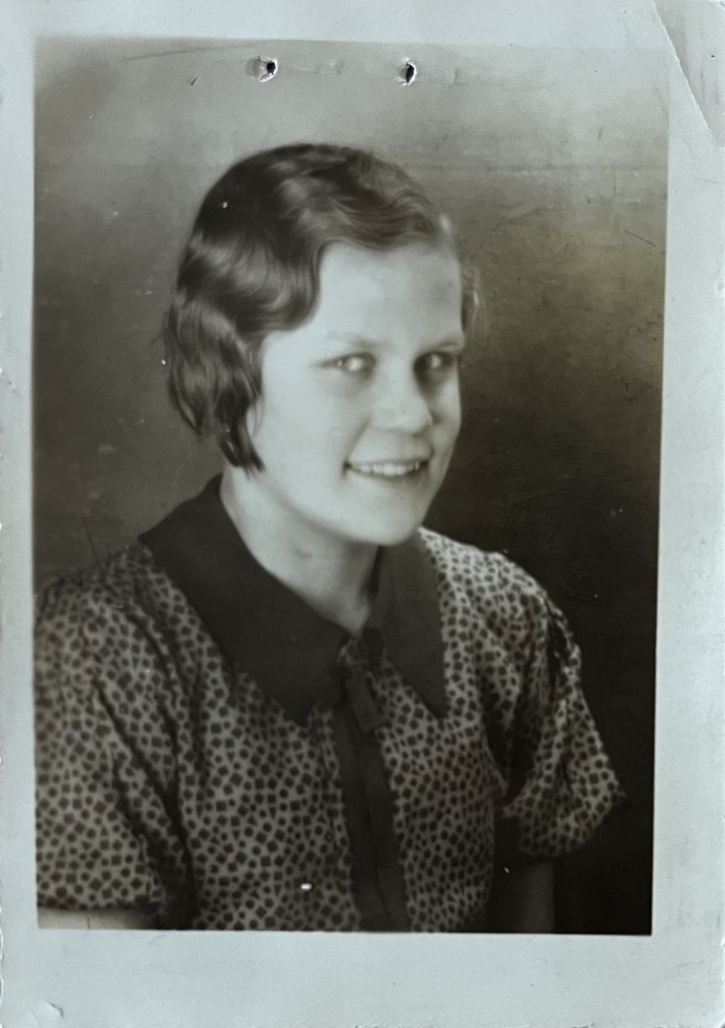 Portrait photo of a young girl, 1932, from archive.org